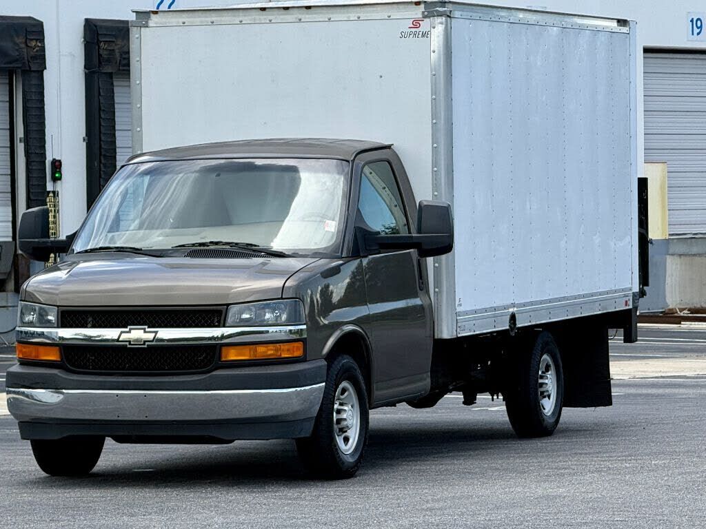 2017 CHEVROLET Express