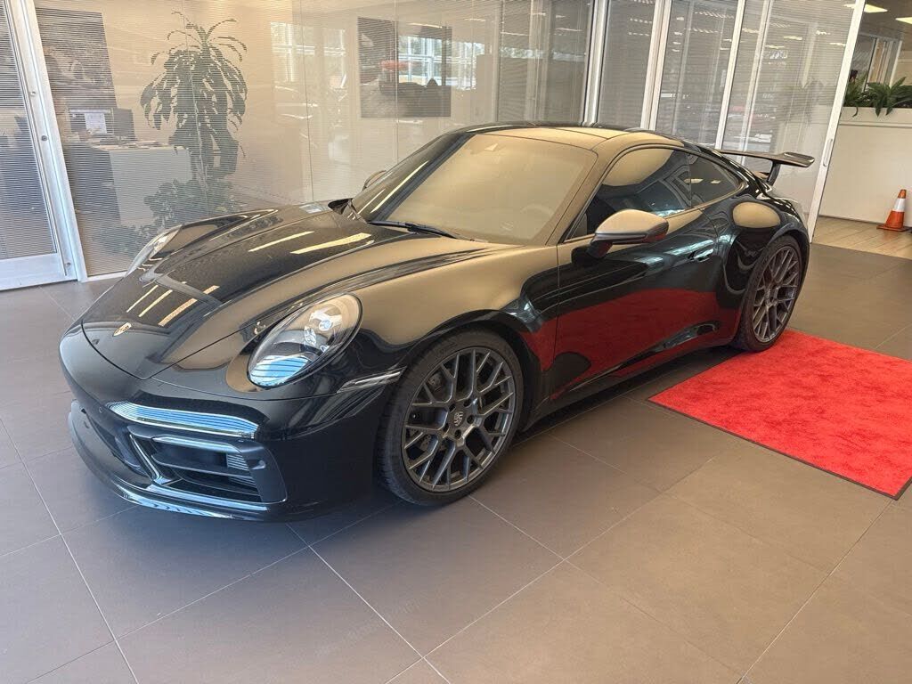 2024 PORSCHE 911