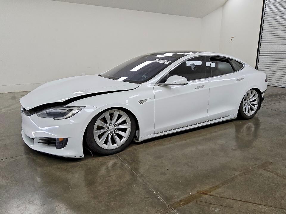 2016 TESLA Model S
