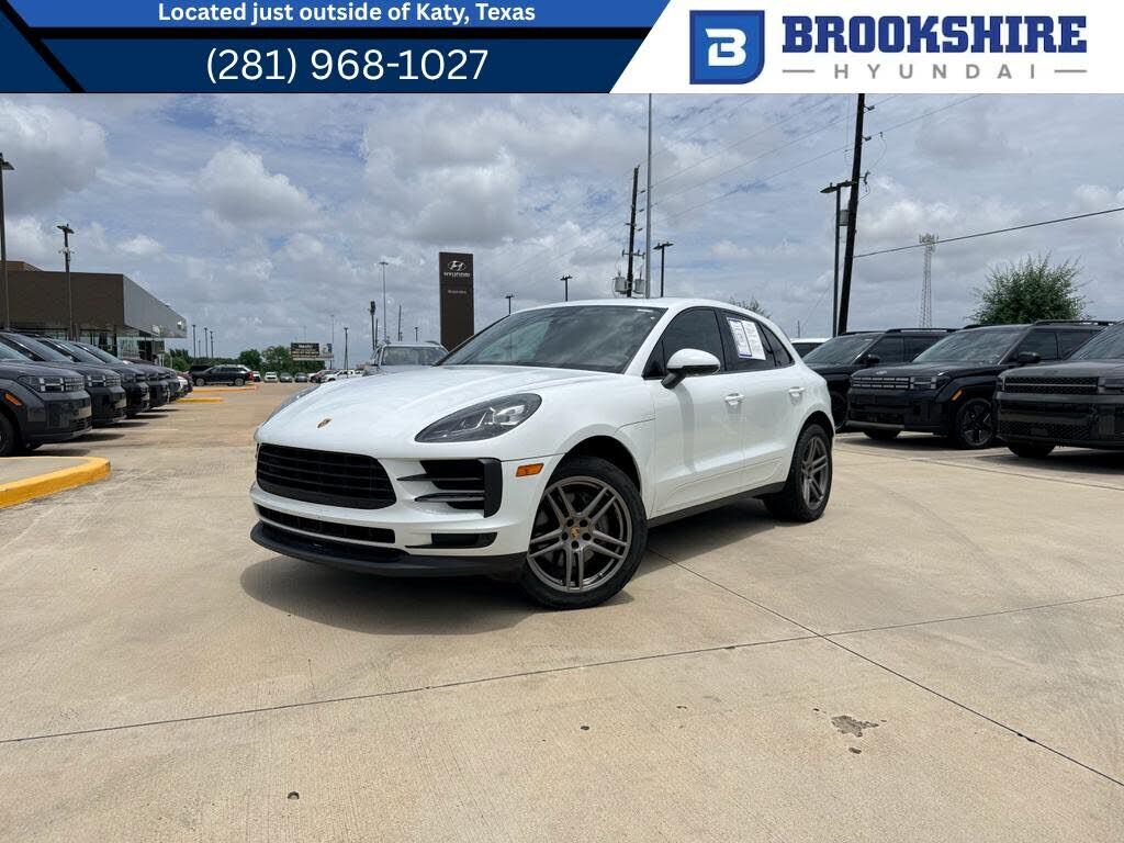 2019 PORSCHE Macan