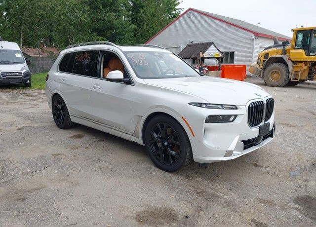2024 BMW X7