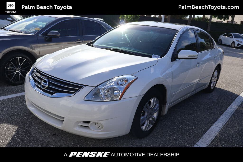 2012 NISSAN Altima