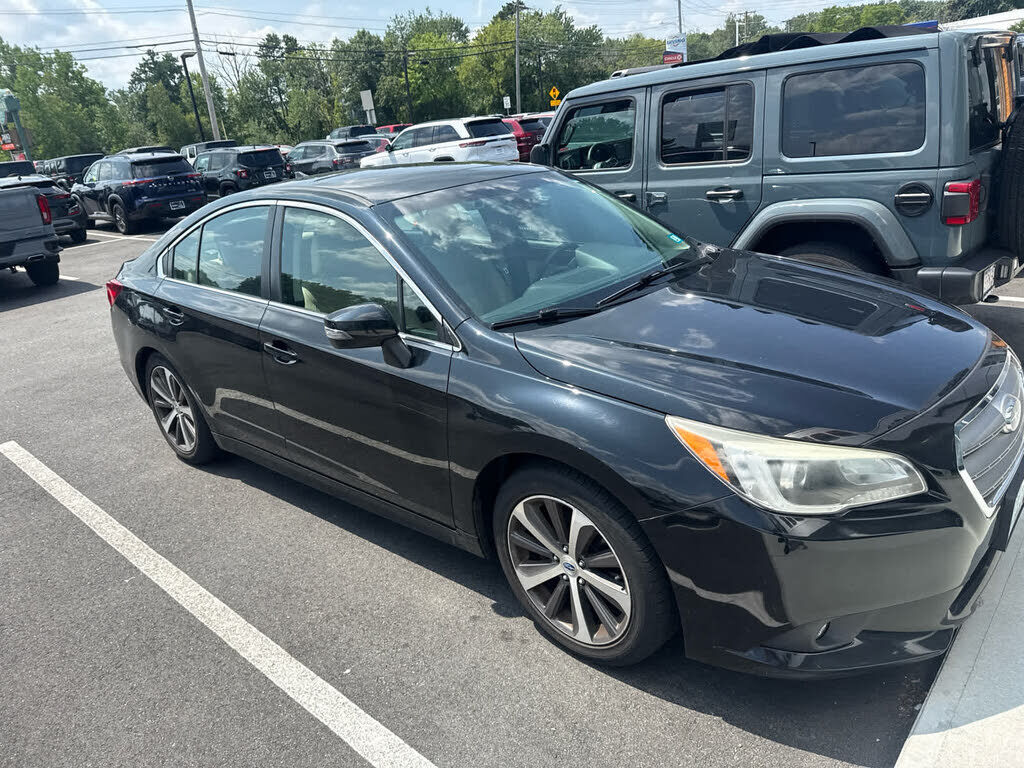 2017 SUBARU Legacy