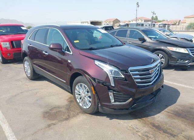2017 CADILLAC XT5