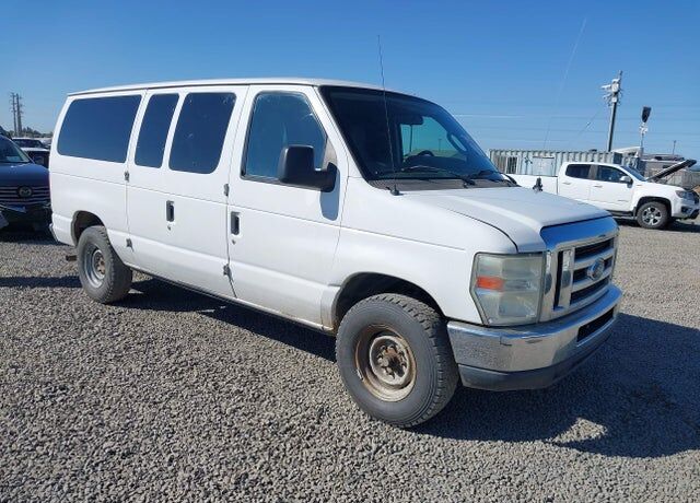 2010 FORD E-350