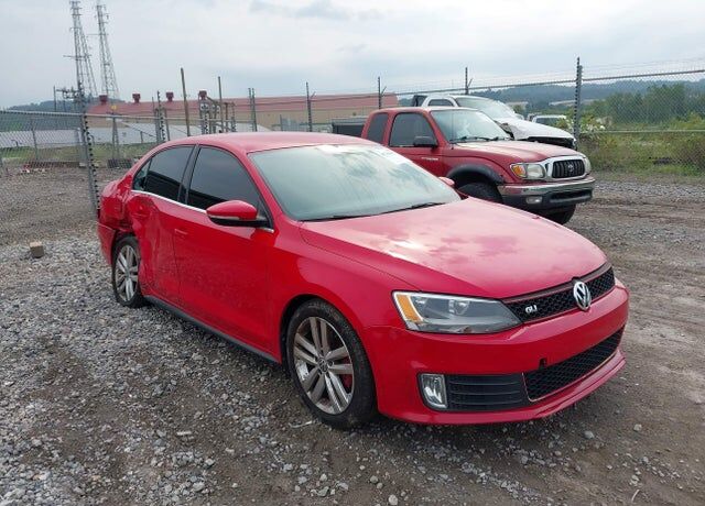 2012 VOLKSWAGEN Jetta