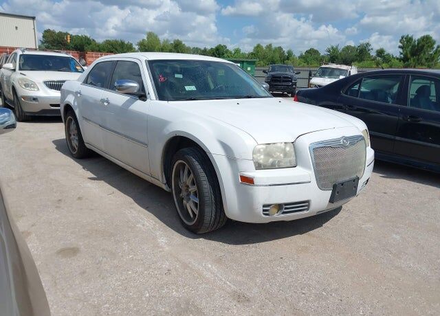 2010 CHRYSLER 300