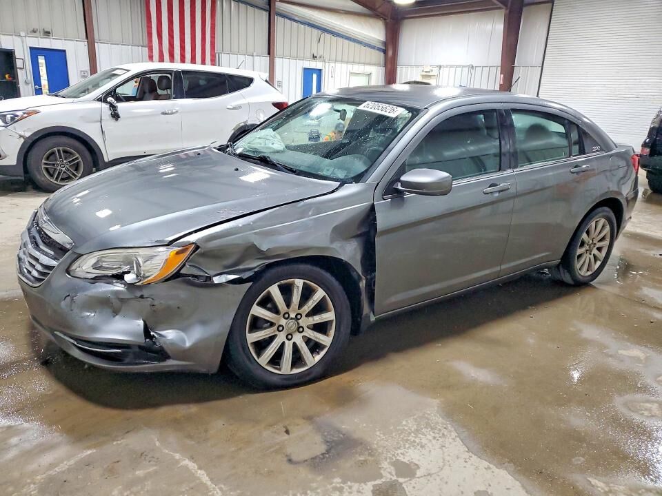 2011 CHRYSLER 200