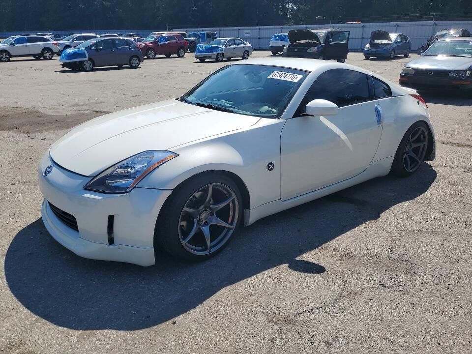 2004 NISSAN 350Z