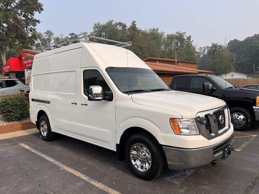 2012 NISSAN NV