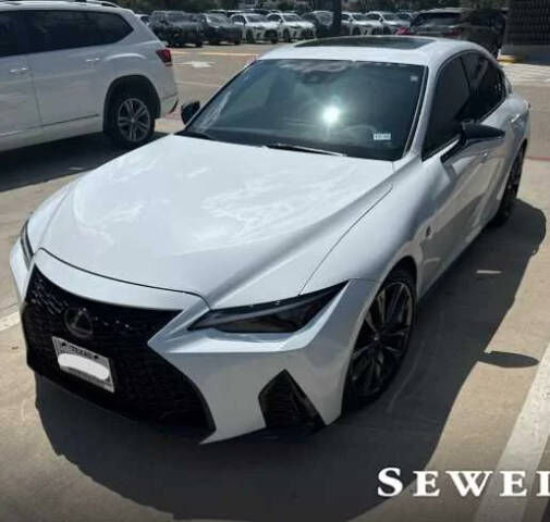 2021 LEXUS IS