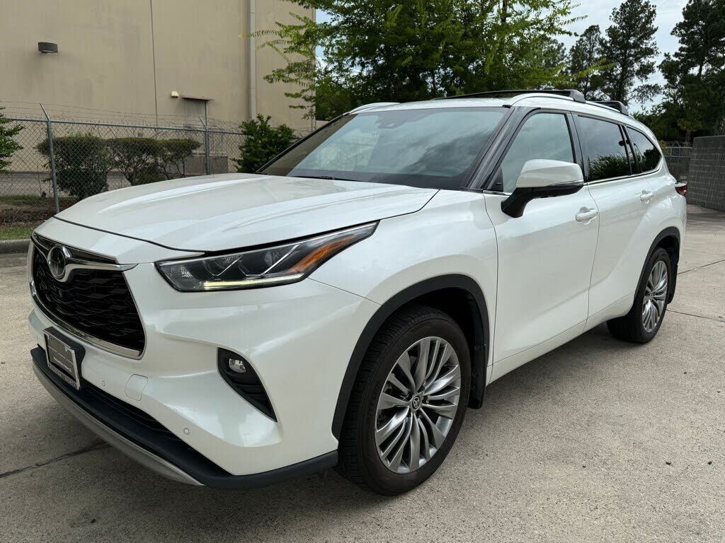 2021 TOYOTA Highlander