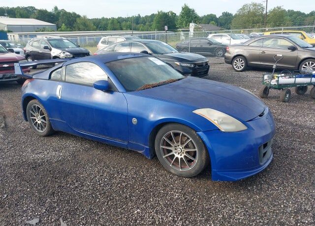 2005 NISSAN 350Z