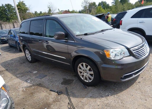 2015 CHRYSLER Town and Country