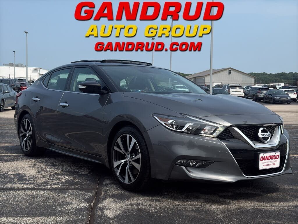 2017 NISSAN Maxima