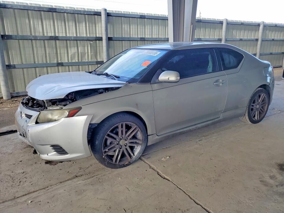 2013 TOYOTA SCION