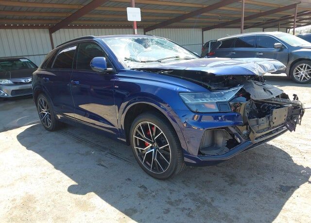 2021 AUDI Q8