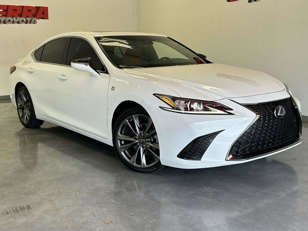 2020 LEXUS ES