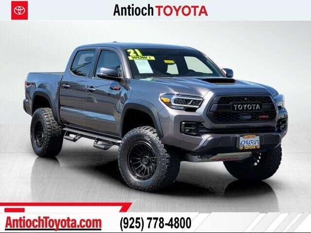 2021 TOYOTA Tacoma