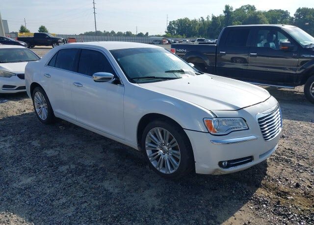 2011 CHRYSLER 300