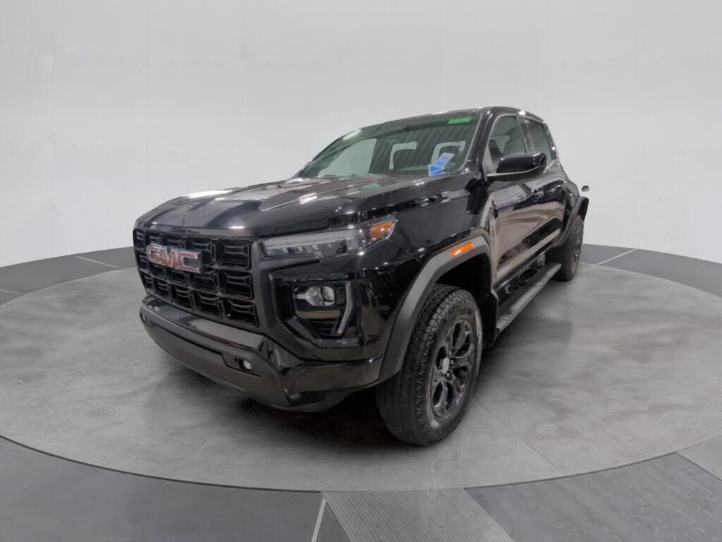 2024 GMC Canyon