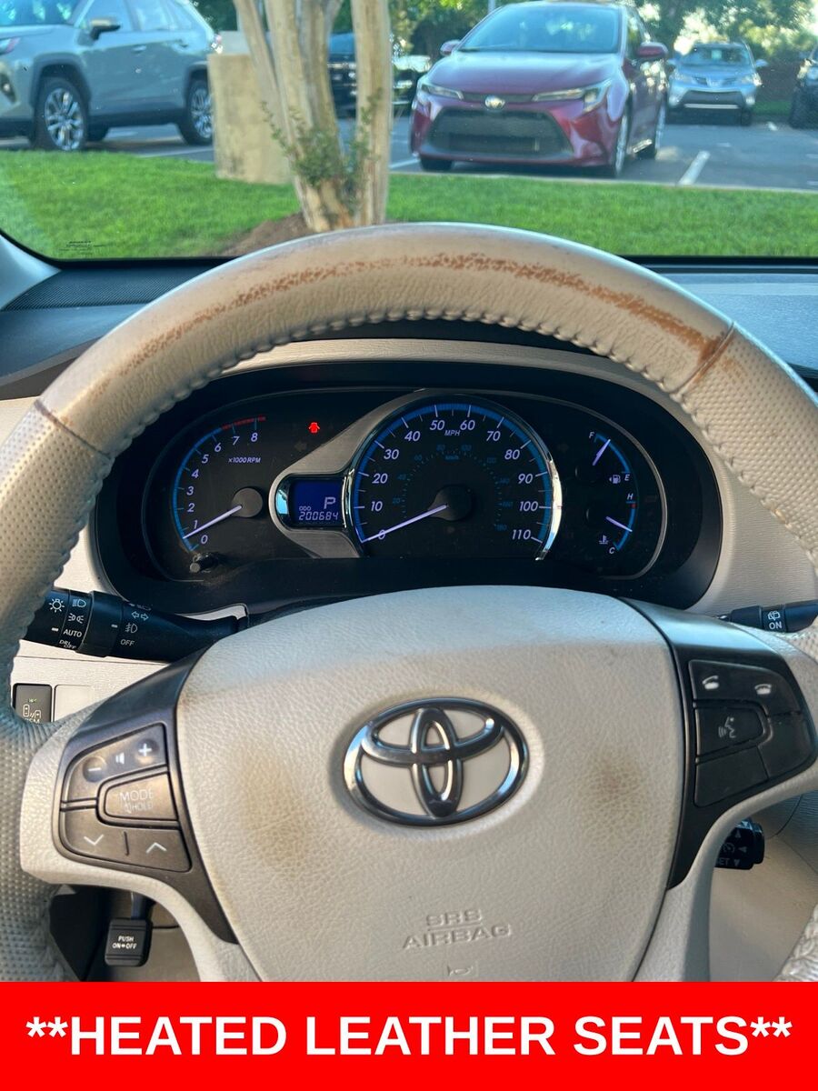 2013 TOYOTA Sienna