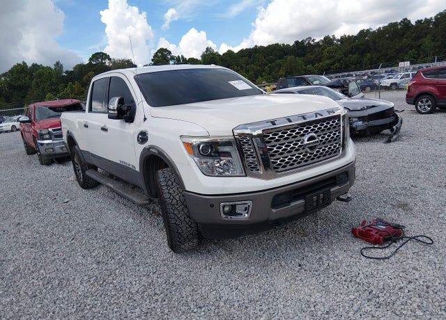 2016 NISSAN Titan