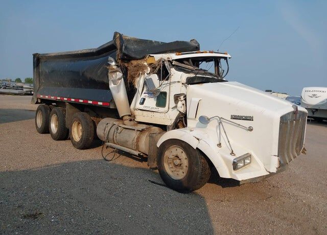 2004 KENWORTH T800