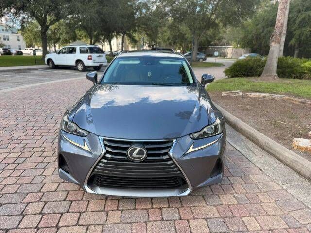 2018 LEXUS IS