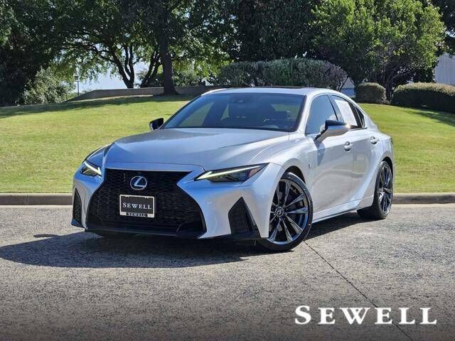 2024 LEXUS IS