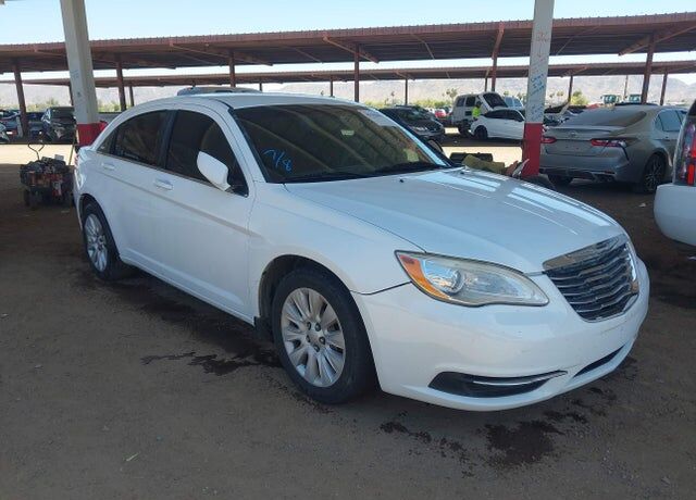 2014 CHRYSLER 200
