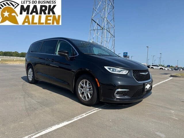 2023 CHRYSLER Pacifica