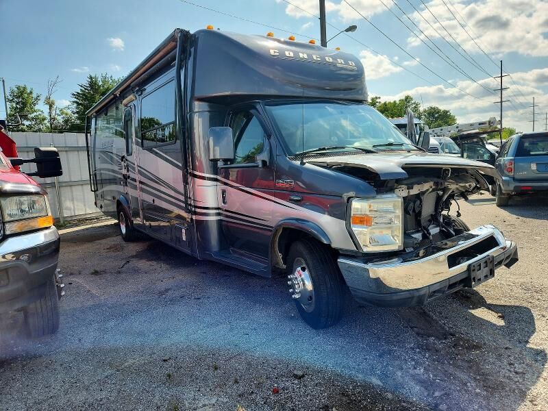 2011 FORD E-450
