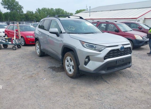2019 TOYOTA RAV4