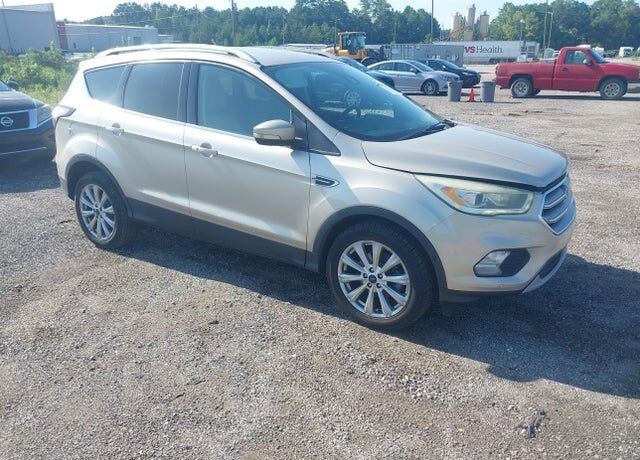 2017 FORD Escape