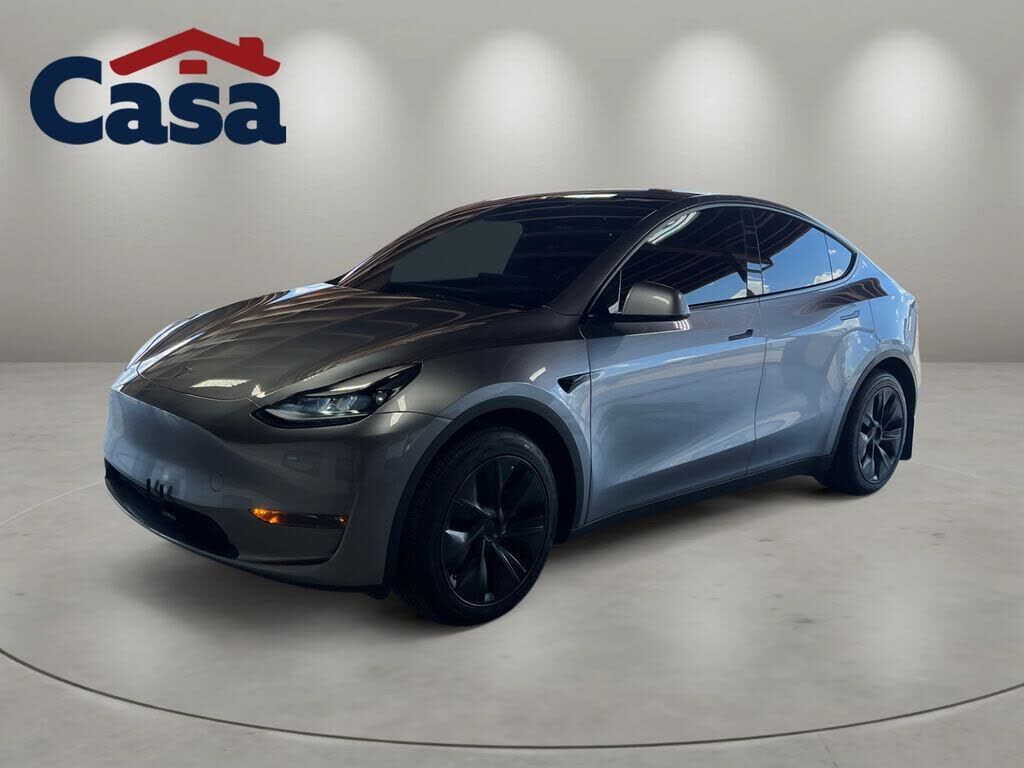 2025 TESLA Model Y