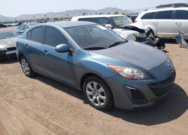 2011 MAZDA Mazda3