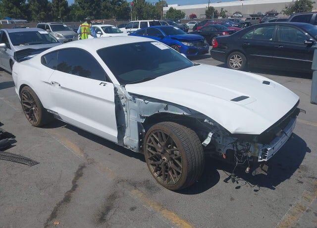 2021 FORD Mustang