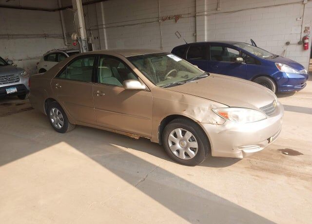 2002 TOYOTA Camry