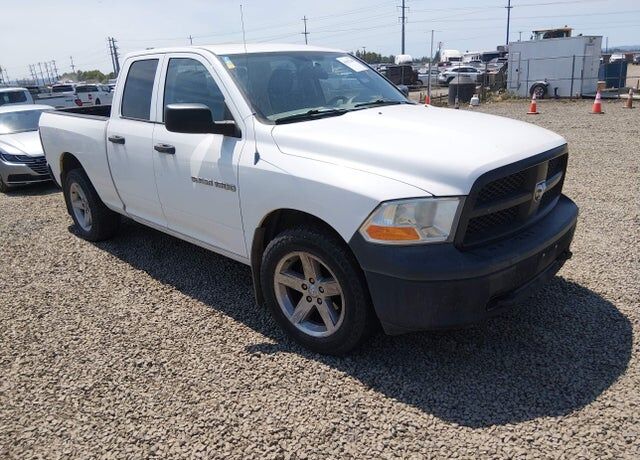 2012 DODGE Ram