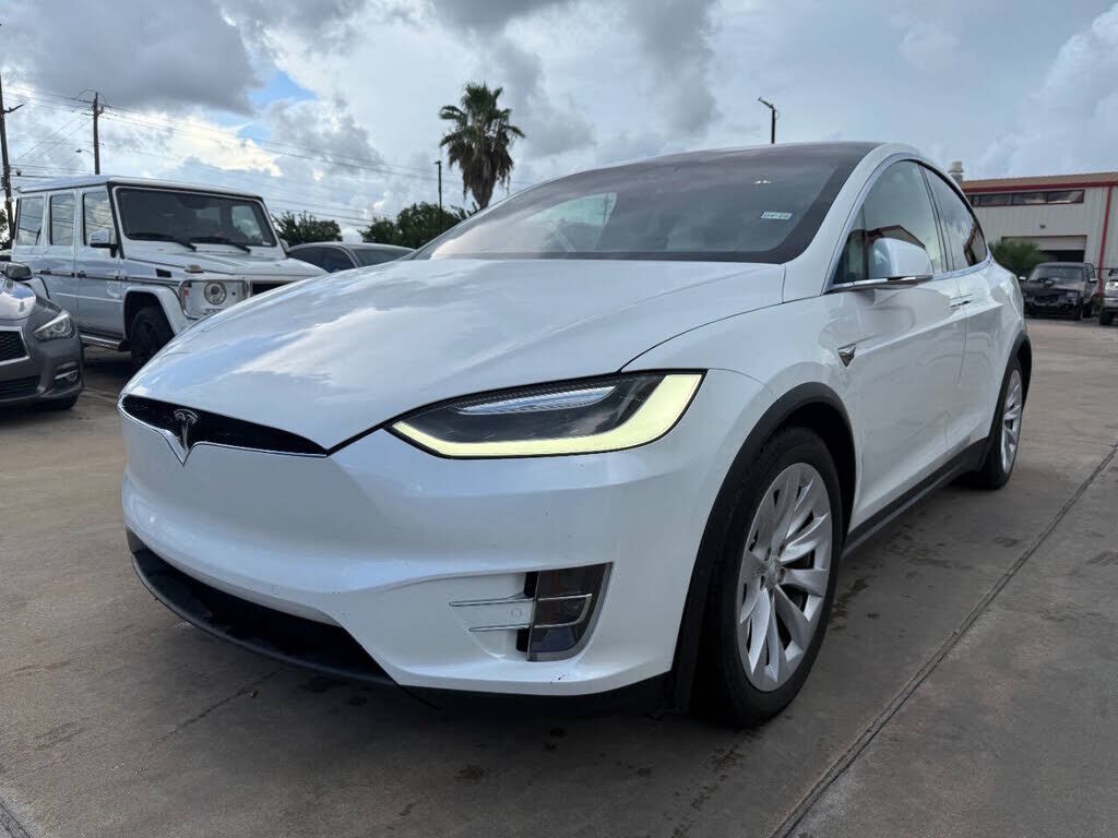2017 TESLA Model X