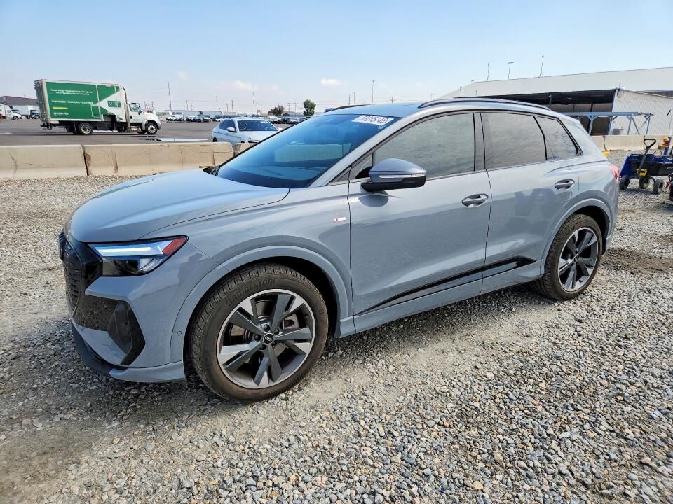 2024 AUDI Q4