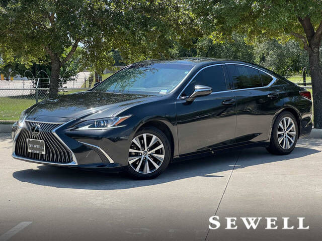 2021 LEXUS ES