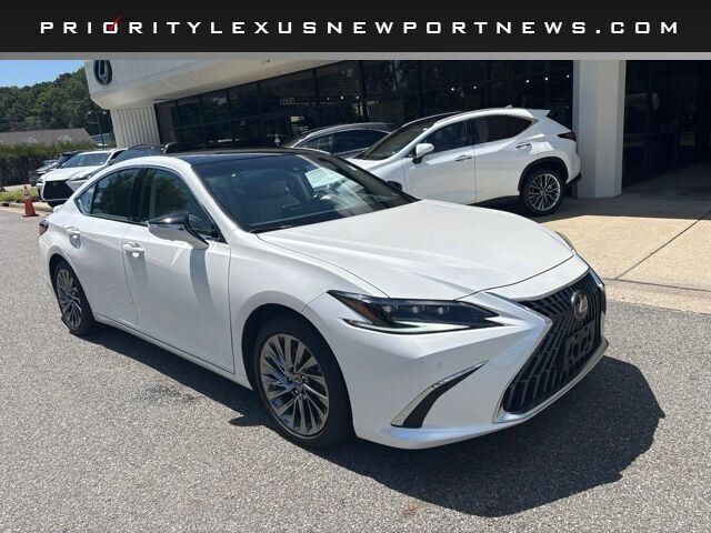 2024 LEXUS ES