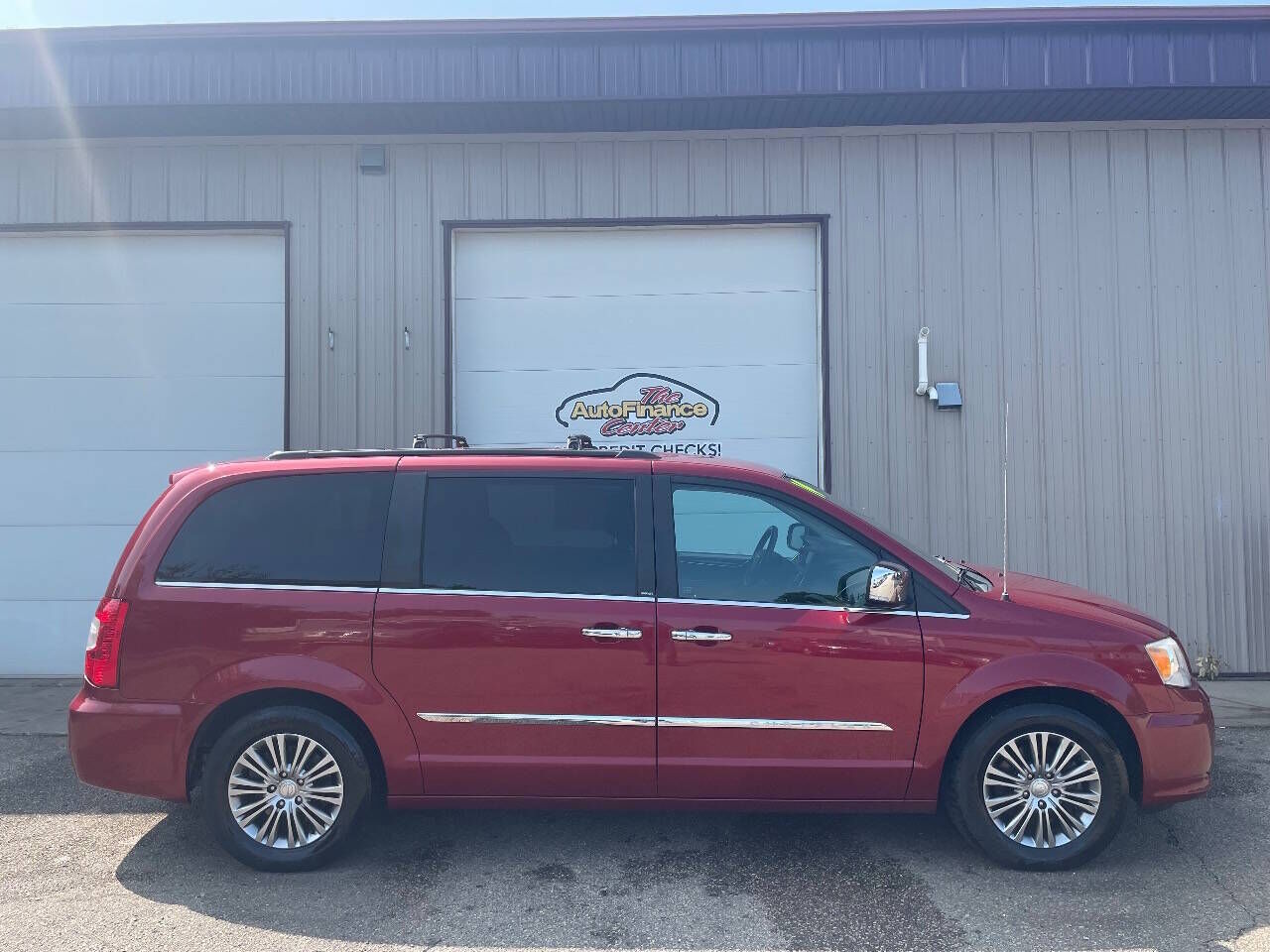 2014 CHRYSLER Town and Country