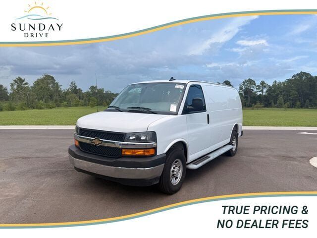 2025 CHEVROLET Express