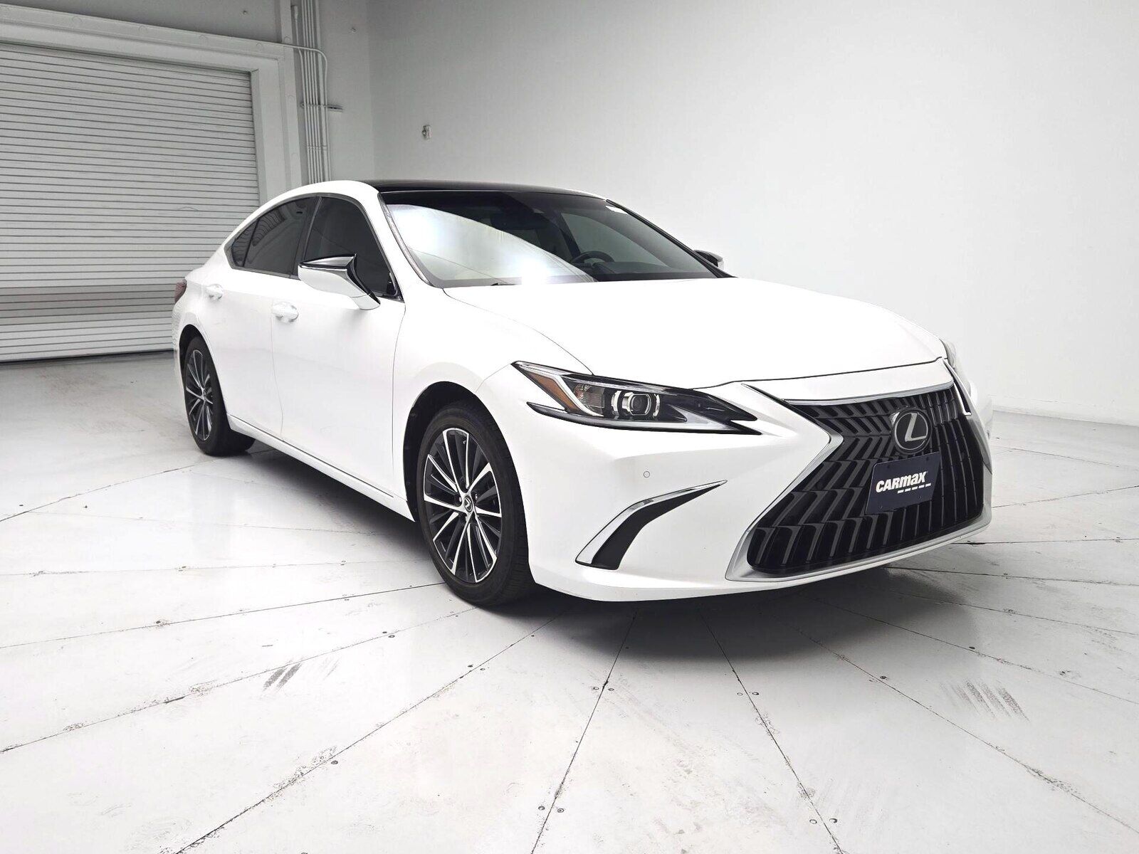 2023 LEXUS ES