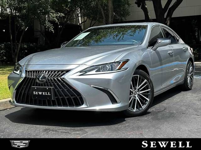 2022 LEXUS ES