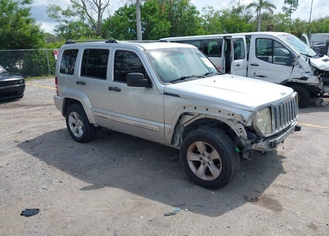 2010 JEEP Liberty