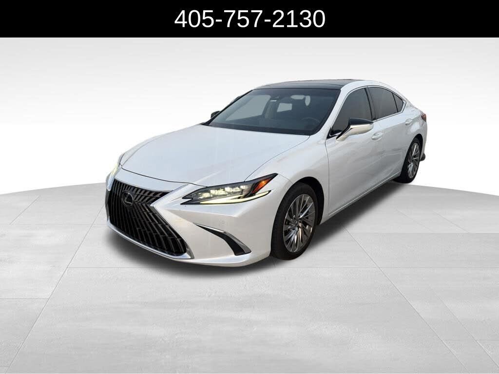 2022 LEXUS ES